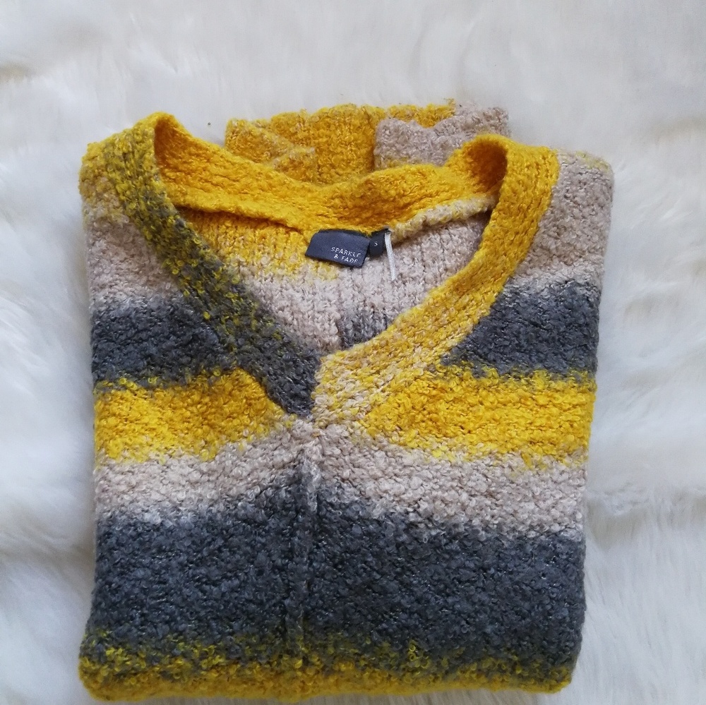 Sparkle & Fade Sweater, S size - Picture 3 of 4